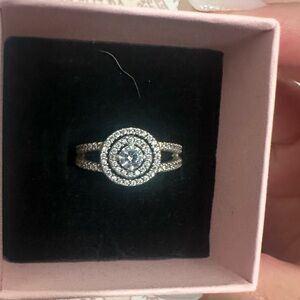 PANDORA Sparkling Double Halo Ring